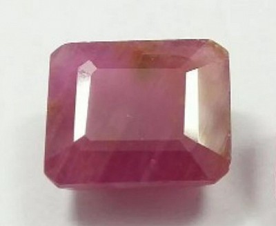 🔹African Red Ruby (untreated with no enhancements).